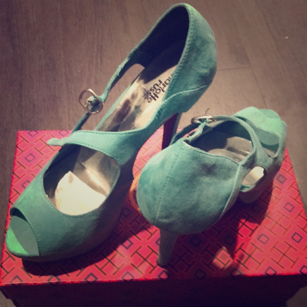 Teal open toe pumps